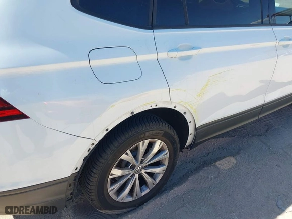 2019 Volkswagen Tiguan S with VIN 3VV1B7AXXKM056760, listed as a IAAI auction lot 41907533 with 46,749 mi miles. Bid and sale history available at carsss.com. Image 6.