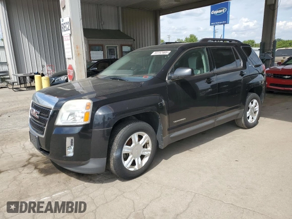 2015 GMC Terrain SLT z VIN 2GKALSEK9F6350054, wystawiony jako Copart lot #59152485 z przebiegiem 121 042 mil mil oraz Czysty tytuł • Clean title. Historia ofert i sprzedaży dostępna na DreamBid. Obrazek 1.