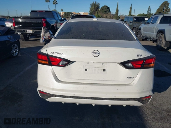 2024 Nissan Altima 2.5 SV with VIN 1N4BL4DW8RN355607, listed as a IAAI auction lot 41382531 with 8,123 mi miles. Bid and sale history available at carsss.com. Image 16.