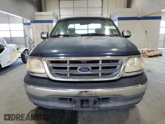 2002 Ford F-150 XL with VIN 1FTRX17W82NB92227, listed as a Copart auction lot 83907874 with 276,681 mi miles and Clean Title. Bid and sale history available at carsss.com. Image 5.