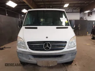 2011 Mercedes-Benz Sprinter Cargo with VIN WD3PE7CC6B5586380, listed as a IAAI auction lot 42162152 with 184,199 mi miles. Bid and sale history available at carsss.com. Image 12.
