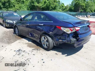 2012 Hyundai Sonata Limited z VIN 5NPEC4AC2CH382097, wystawiony jako IAAI lot #42276727 z przebiegiem 135 808 mil mil oraz . Historia ofert i sprzedaży dostępna na DreamBid. Obrazek 3.