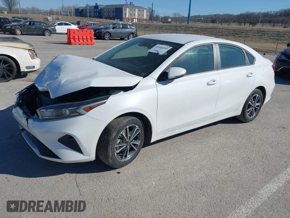 2024 Kia Forte LXS with VIN 3KPF24AD0RE743646, listed as a IAAI auction lot 41686999 with 25,855 mi miles and . Bid and sale history available at DreamBid. Image 16.