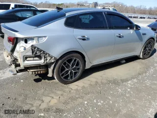 2019 Kia Optima SX with VIN 5XXGW4L21KG332225, listed as a Copart auction lot 43722525 with 46,015 mi miles and Salvage Title. Bid and sale history available at carsss.com. Image 3.