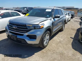 2021 Ford Explorer XLT with VIN 1FMSK7DH4MGB01319, listed as a IAAI auction lot 41860633 with 70,575 mi miles. Bid and sale history available at carsss.com. Image 2.