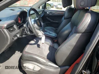 2017 Porsche Macan GTS с VIN WP1AG2A56HLB52721, выставлен на аукционе Copart как лот 50978435 с пробегом 91 030 миль миль и Списание • Salvage title. История ставок и продаж доступна на DreamBid. Изображение 7.