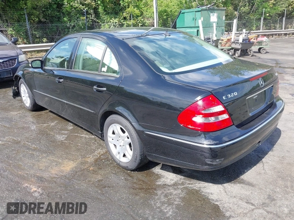 2006 Mercedes-Benz E 320 CDI with VIN WDBUF26J16A936254, listed as a IAAI auction lot 42073427 with 375,857 mi miles and . Bid and sale history available at DreamBid. Image 3.