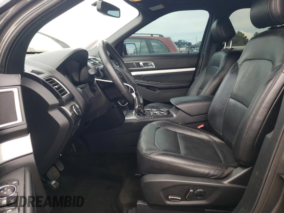 2017 Ford Explorer XLT z VIN 1FM5K8D88HGA60086, wystawiony jako Copart lot #60874065 z przebiegiem 89 286 mil mil oraz Szkoda całkowita • Salvage title. Historia ofert i sprzedaży dostępna na DreamBid. Obrazek 7.