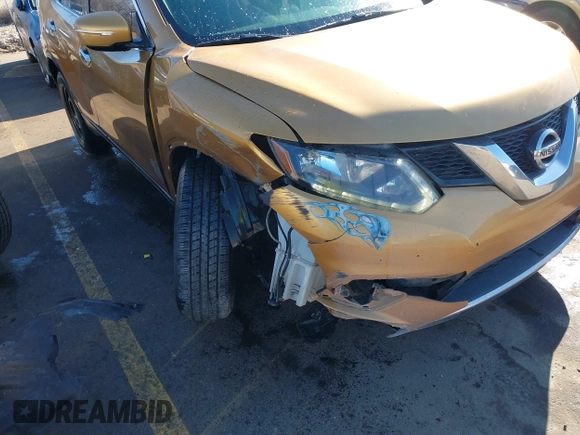 2014 Nissan Rogue SV with VIN 5N1AT2MV0EC775297, listed as a IAAI auction lot 41396616 with 214,334 mi miles and . Bid and sale history available at DreamBid. Image 6.