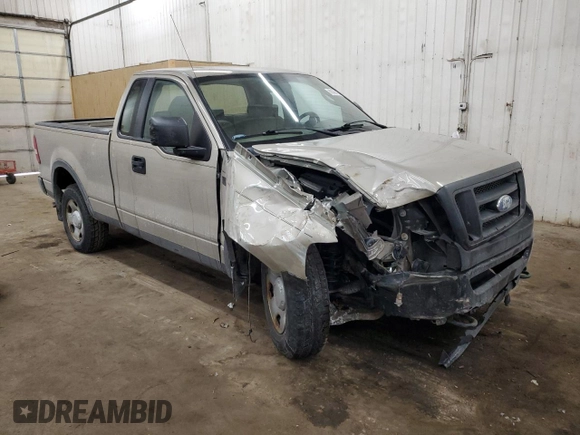 2007 Ford F-150 XL z VIN 1FTRF14WX7KB93881, wystawiony jako Copart lot #89366415 z przebiegiem 114 286 mil mil oraz Szkoda całkowita • Salvage title. Historia ofert i sprzedaży dostępna na DreamBid. Obrazek 4.