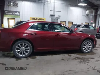 2015 Chrysler 300 Limited with VIN 2C3CCARGXFH892146, listed as a IAAI auction lot 41675840 with 60,527 mi miles. Bid and sale history available at carsss.com. Image 13.