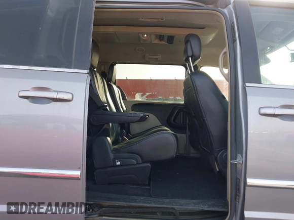 2014 Chrysler Town & Country Touring with VIN 2C4RC1BG2ER394905, listed as a IAAI auction lot 41777343 with 158,487 mi miles. Bid and sale history available at carsss.com. Image 8.