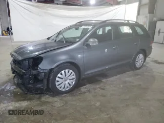 2010 Volkswagen Jetta SportWagen S with VIN 3VWKZ7AJ3AM623865, listed as a Copart auction lot 72447924 with 6,650 mi miles and Clean Title. Bid and sale history available at carsss.com. Image 1.