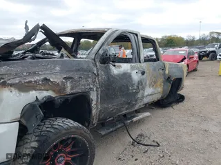 2016 Chevrolet Silverado 1500 LT with VIN 3GCUKREH7GG186589, listed as a IAAI auction lot 40731529 with 1 mi miles. Bid and sale history available at carsss.com. Image 11.