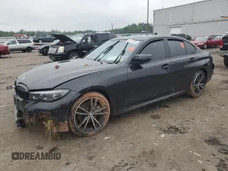 2022 BMW 3 Series 330i xDrive with VIN 3MW5R7J05N8C37371, listed as a Copart auction lot 61275735 with 38,820 mi miles and Salvage title. Bid and sale history available at DreamBid. Image 1.
