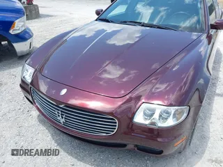 2007 Maserati Quattroporte z VIN ZAMFE39A670031803, wystawiony jako IAAI lot #42341941 z przebiegiem 27 565 mil mil oraz . Historia ofert i sprzedaży dostępna na DreamBid. Obrazek 6.