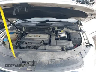 2010 Volkswagen CC Sport with VIN WVWMP7AN0AE539755, listed as a IAAI auction lot 41689569 with 169,004 mi miles and . Bid and sale history available at DreamBid. Image 10.