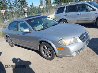2003 Nissan Maxima GLE z VIN JN1DA31A73T441797, wystawiony jako IAAI lot #42040498 z przebiegiem 237 339 mil mil oraz . Historia ofert i sprzedaży dostępna na DreamBid. Obrazek 1.