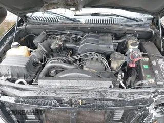2005 Ford Explorer XLT with VIN 1FMDU73E65UA51729, listed as a IAAI auction lot 42242899 with 202,084 mi miles and . Bid and sale history available at DreamBid. Image 10.