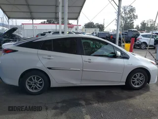 2018 Toyota Prius Two with VIN JTDKARFU7J3054710, listed as a IAAI auction lot 41372798 with 347,148 mi miles. Bid and sale history available at carsss.com. Image 13.