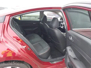 2019 Nissan Altima 2.5 SR with VIN 1N4BL4CV8KC130694, listed as a IAAI auction lot 41470674 with 44,827 mi miles. Bid and sale history available at carsss.com. Image 8.