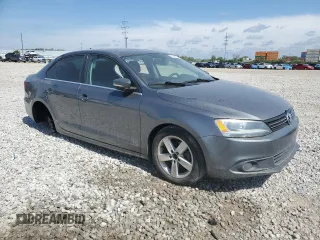 2012 Volkswagen Jetta TDI w/Premium & Nav z VIN 3VWLL7AJ2CM358901, wystawiony jako Copart lot #57350505 z przebiegiem 155 062 mil mil oraz Szkoda całkowita • Salvage title. Historia ofert i sprzedaży dostępna na DreamBid. Obrazek 4.