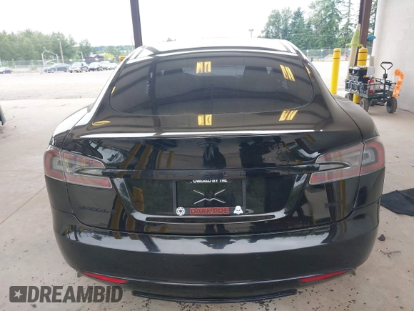 2013 Tesla Model S Performance с VIN 5YJSA1DP1DFP23818, выставлен на аукционе IAAI как лот 42594561 с пробегом 142 878 миль миль и . История ставок и продаж доступна на DreamBid. Изображение 16.