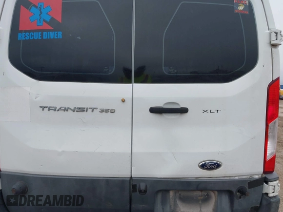 2016 Ford Transit XL z VIN 1FBZX2YM9GKA49741, wystawiony jako IAAI lot #42502394 z przebiegiem 70 321 mil mil oraz . Historia ofert i sprzedaży dostępna na DreamBid. Obrazek 16.