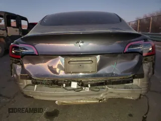 2023 Tesla Model 3 z VIN 5YJ3E1EAXPF432371, wystawiony jako Copart lot #88119935 z przebiegiem 67 358 mil mil oraz Szkoda całkowita • Salvage title. Historia ofert i sprzedaży dostępna na DreamBid. Obrazek 6.