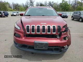 2015 Jeep Cherokee Latitude z VIN 1C4PJMCS2FW635212, wystawiony jako Copart lot #57851645 z przebiegiem 90 887 mil mil oraz Szkody całkowita. Historia ofert i sprzedaży dostępna na DreamBid. Obrazek 5.