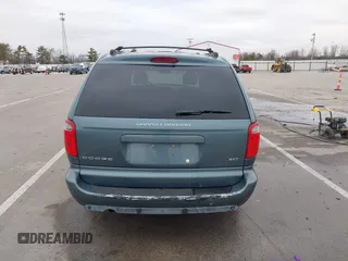 2005 Dodge Caravan SXT with VIN 2D4GP44LX5R115310, listed as a IAAI auction lot 41668454 with 115,784 mi miles and . Bid and sale history available at DreamBid. Image 17.