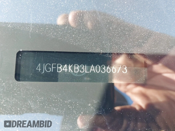 2020 Mercedes-Benz GLE 350 z VIN 4JGFB4KB3LA036673, wystawiony jako IAAI lot #41773383 z przebiegiem 79 022 mil mil oraz . Historia ofert i sprzedaży dostępna na DreamBid. Obrazek 9.
