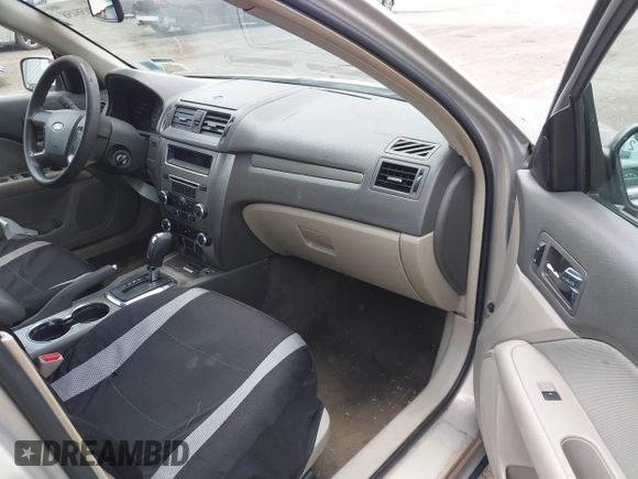 2010 Ford Fusion SE with VIN 3FAHP0HA3AR141275, listed as a IAAI auction lot 42658458 with 202,654 mi miles and . Bid and sale history available at DreamBid. Image 5.