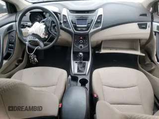 2015 Hyundai Elantra SE z VIN 5NPDH4AE2FH573974, wystawiony jako Copart lot #55944695 z przebiegiem Nie podano mil oraz Szkoda całkowita • Salvage title. Historia ofert i sprzedaży dostępna na DreamBid. Obrazek 8.