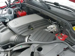 2017 Jeep Grand Cherokee Trailhawk z VIN 1C4RJFLT6HC940777, wystawiony jako IAAI lot #42423934 z przebiegiem 79 448 mil mil oraz . Historia ofert i sprzedaży dostępna na DreamBid. Obrazek 21.