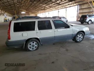 2000 Volvo V70 с VIN YV1LZ56D1Y2655112, выставлен на аукционе Copart как лот 60082325 с пробегом Не указан миль и Чистый • Clean title. История ставок и продаж доступна на DreamBid. Изображение 3.