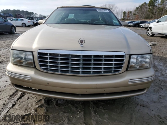 1998 Cadillac DeVille with VIN 1G6KD54YXWU732005, listed as a Copart auction lot 44613265 with 119,511 mi miles and Clean Title. Bid and sale history available at carsss.com. Image 5.