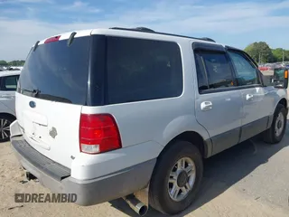 2003 Ford Expedition Special Service with VIN 1FMFU16L63LA30060, listed as a IAAI auction lot 42080566 with 178,757 mi miles. Bid and sale history available at carsss.com. Image 17.
