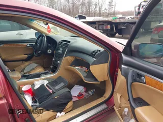 2005 Acura TL with VIN 19UUA66205A021637, listed as a IAAI auction lot 41827412 with 228,904 mi miles. Bid and sale history available at carsss.com. Image 5.