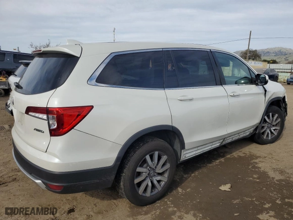 2019 Honda Pilot EX-L with VIN 5FNYF6H57KB063038, listed as a Copart auction lot 47281855 with 109,761 mi miles and Salvage Title. Bid and sale history available at carsss.com. Image 3.