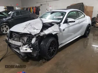 2020 BMW M2 Competition with VIN WBS2U7C09L7E14791, listed as a Copart auction lot 80690904 with 20,738 mi miles and Salvage Title. Bid and sale history available at carsss.com. Image 1.