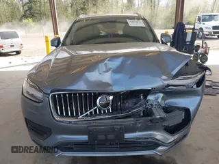 2020 Volvo XC90 Momentum with VIN YV4102PK1L1591863, listed as a IAAI auction lot 42034875 with 90,920 mi miles. Bid and sale history available at carsss.com. Image 13.