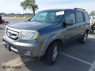 2011 Honda Pilot EX with VIN 5FNYF4H46BB003568, listed as a IAAI auction lot 41762208 with 147,801 mi miles. Bid and sale history available at carsss.com. Image 17.
