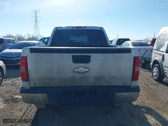 2007 Chevrolet Silverado 1500 LT w/1LT with VIN 2GCEK13M371644904, listed as a IAAI auction lot 41445254 with 294,391 mi miles. Bid and sale history available at carsss.com. Image 16.