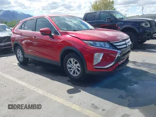 2019 Mitsubishi Eclipse Cross ES z VIN JA4AS3AA7KZ039698, wystawiony jako IAAI lot #42131334 z przebiegiem 48 917 mil mil oraz . Historia ofert i sprzedaży dostępna na DreamBid. Obrazek 1.