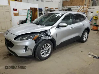 2020 Ford Escape SE with VIN 1FMCU9G6XLUC67624, listed as a Copart auction lot 52592495 with 60,071 mi miles and Salvage Title. Bid and sale history available at carsss.com. Image 1.