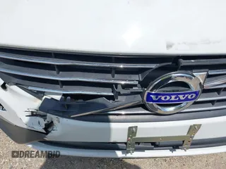 2014 Volvo S60 T5 z VIN YV1612FSXE2277644, wystawiony jako IAAI lot #42405453 z przebiegiem Nie podano mil oraz . Historia ofert i sprzedaży dostępna na DreamBid. Obrazek 6.