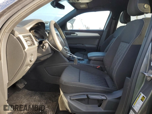 2021 Volkswagen Atlas S with VIN 1V2AC2CA6MC227062, listed as a Copart auction lot 46258605 with 89,532 mi miles and Salvage title. Bid and sale history available at DreamBid. Image 7.