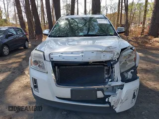 2015 GMC Terrain SLT with VIN 2GKALSEK8F6324089, listed as a IAAI auction lot 41897875 with 124,919 mi miles. Bid and sale history available at carsss.com. Image 6.