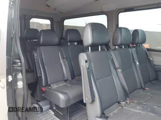 2015 Mercedes-Benz Sprinter Passenger with VIN WDZPE7DC1FP111850, listed as a IAAI auction lot 41920037 with 127,121 mi miles. Bid and sale history available at carsss.com. Image 8.